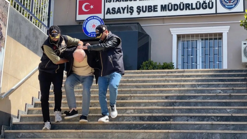 İstanbul'da Uzun Süredir Aranan Hükümlü Yakalandı
