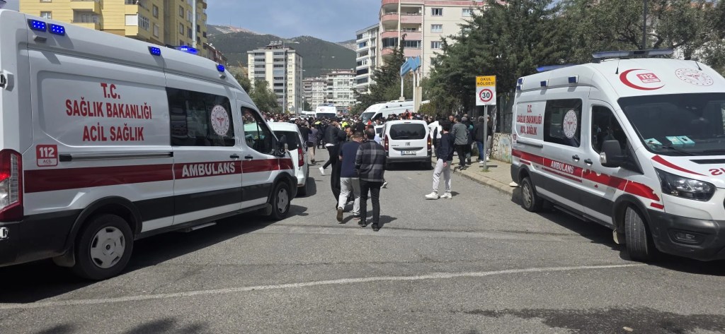 Kahramanmaraş'ta Okulda Silahlı Saldırı: 4 Kişi Hayatını Kaybetti