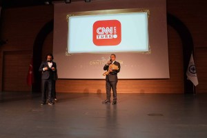 İAÜ İletişim Ödülleri'nde Yılın En İyileri Belirlendi