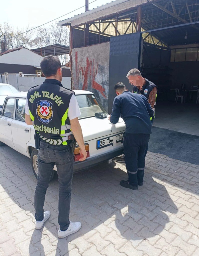 Eskişehir'de Drift Yapan Sürücüye Ağır Ceza