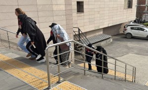 Eskişehir'de Tefecilik Operasyonu: 4 Kişi Tutuklandı