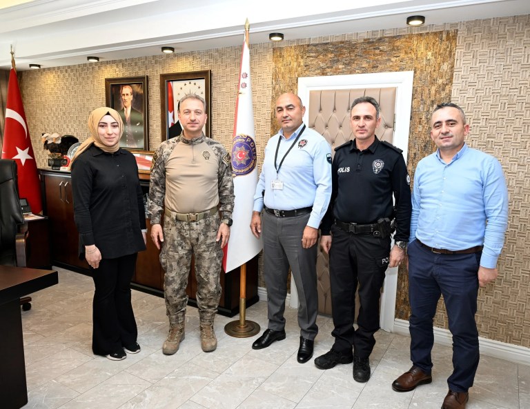 Amasya'da Güvenlik Görevlisi Dolandırıcılığı Önledi