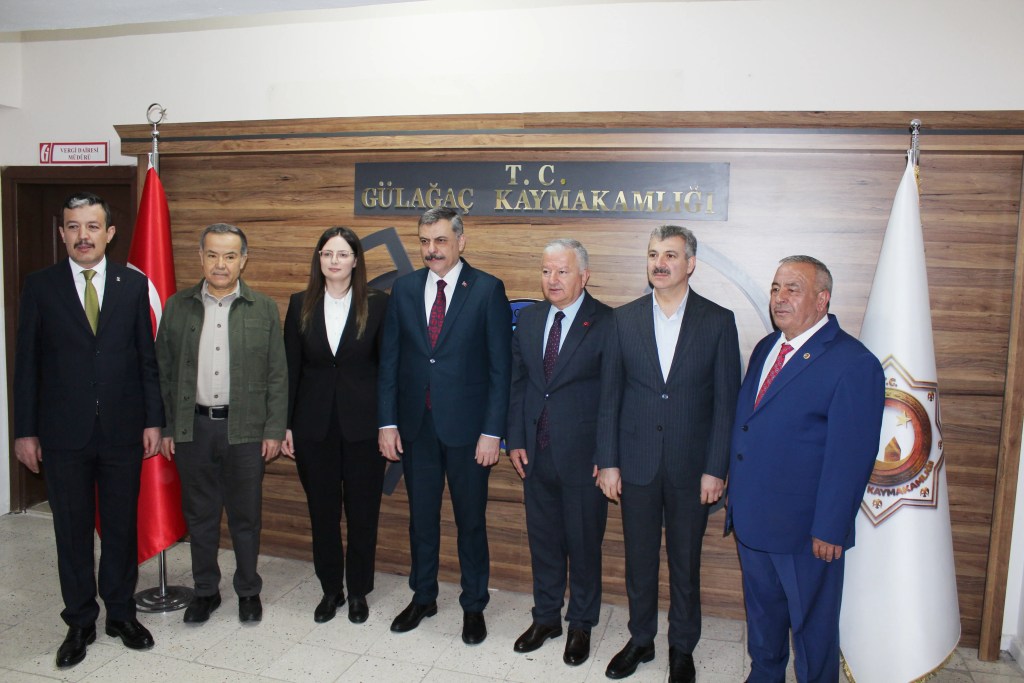 Bakan Çiftçi İlk Görev Yeri Gülağaç'ı Ziyaret Etti