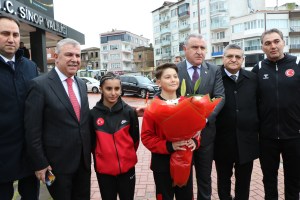 Bakan Bak: Çocukları Sporla Kötü Alışkanlıklardan Koruyalım