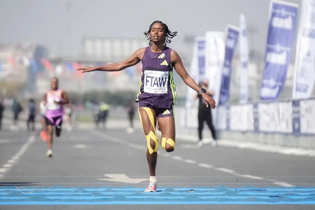 İstanbul Yarı Maratonu'nda zafer Matata ve Gitonga'nın