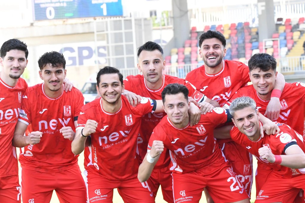 Balıkesirspor Play-Off'ta Eskişehirspor'u Ağırlıyor