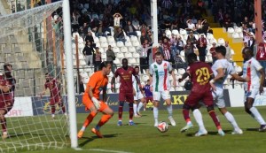 Bandırmaspor Amedspor'u 2-0 Mağlup Etti
