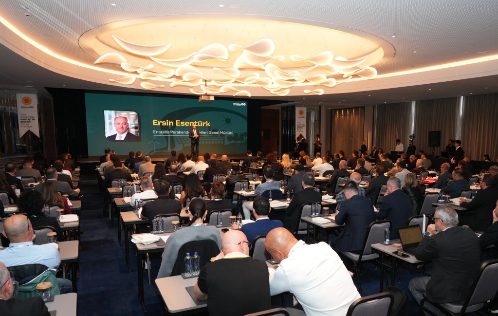 Enerjisa Enerji Antalya'da İş Dünyasıyla Buluştu