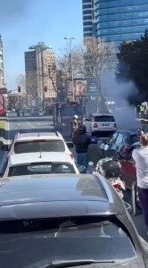Şişli'de Cip Yangını Trafiği Felç Etti