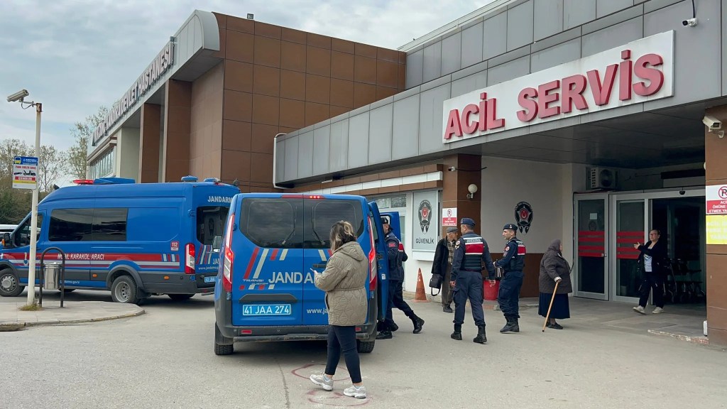 Kocaeli'de Jandarmadan Şafak Operasyonu