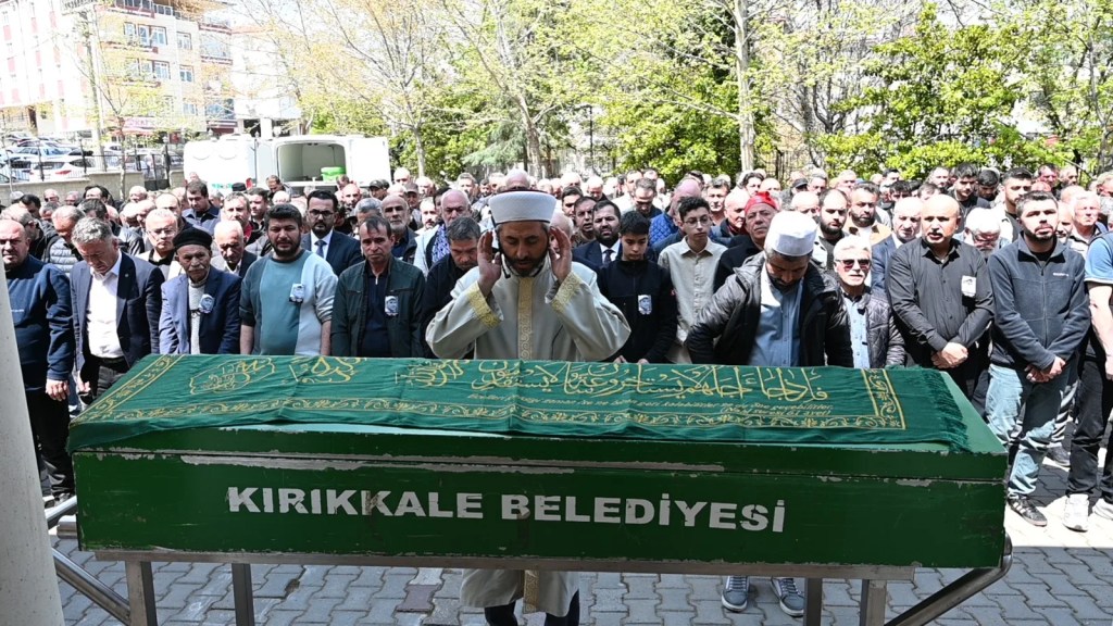 Yangında Hayatını Kaybeden Teknisyen Kırıkkale'de Defnedildi