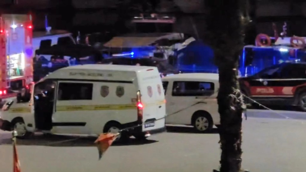 Bakırköy'de Yat Yangını: Bir Kişi Hayatını Kaybetti