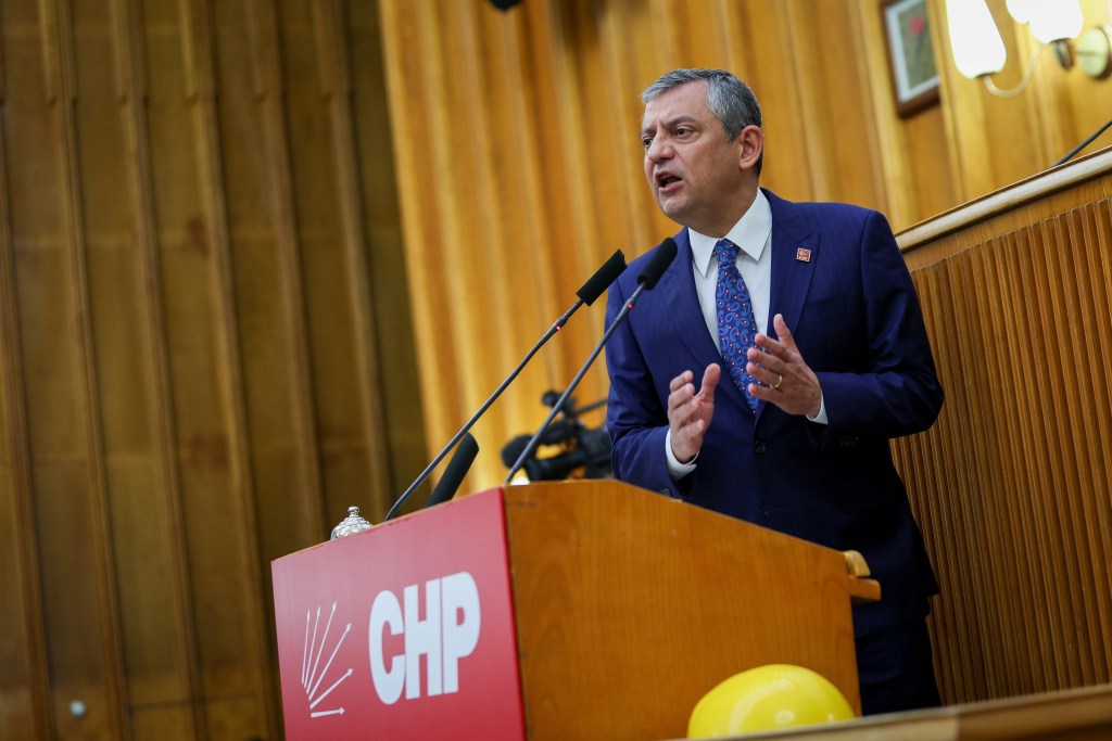 Özgür Özel'den Ara Seçim Çağrısı: Hodri Meydan