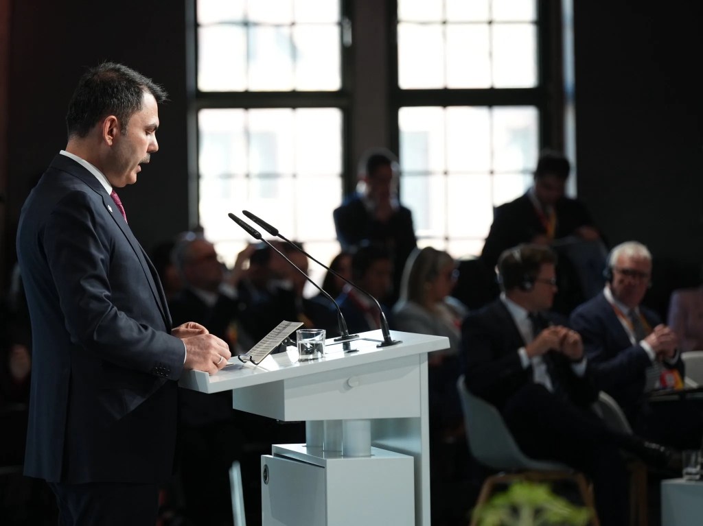 Bakan Kurum Berlin'de İklim Diyaloğu'nda Vizyonunu Anlattı