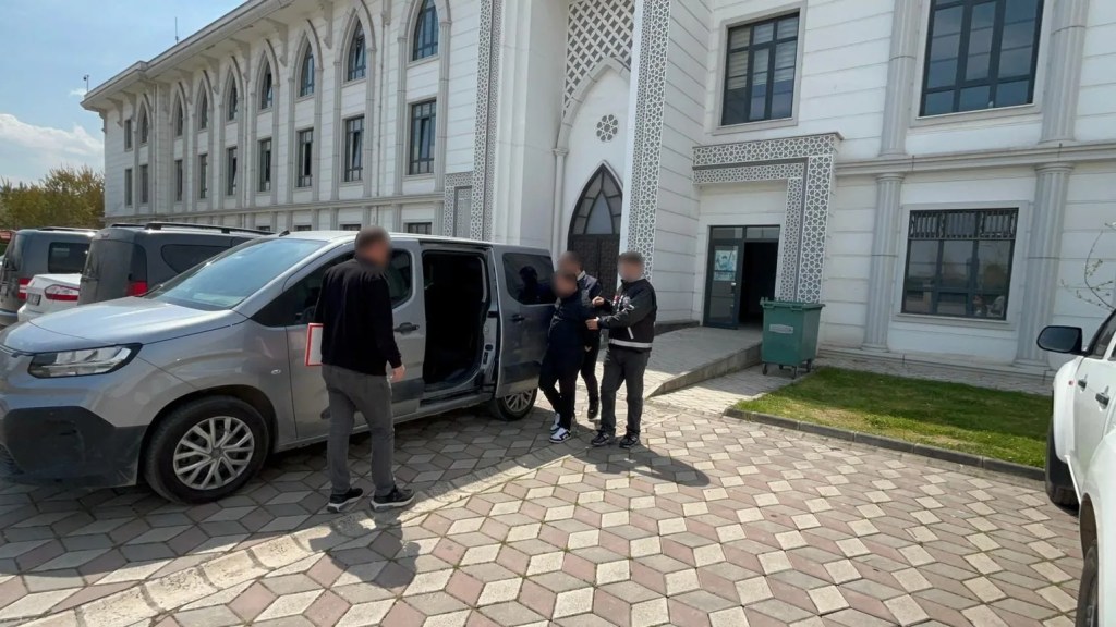 Kamyonet Hırsızı Sahte Kimlikle Otelde Yakalandı