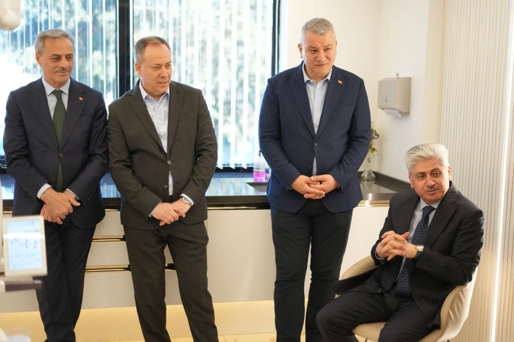 Adatıp Hastanesi'nde Yenilenen Diş Sağlığı Birimi Açıldı