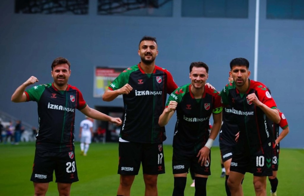 Karşıyaka Play-Off Finallerinde Tecrübeli İsimlerle İddialı