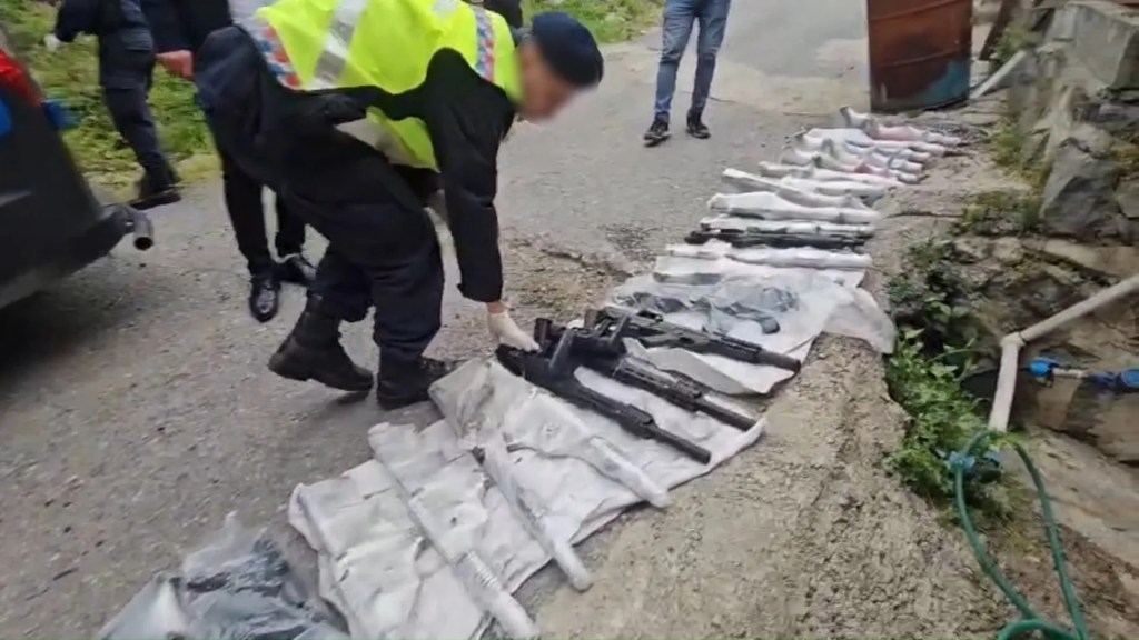 Sakarya'da Silah Kaçakçılığı Operasyonu: 27 Tüfek Bulundu