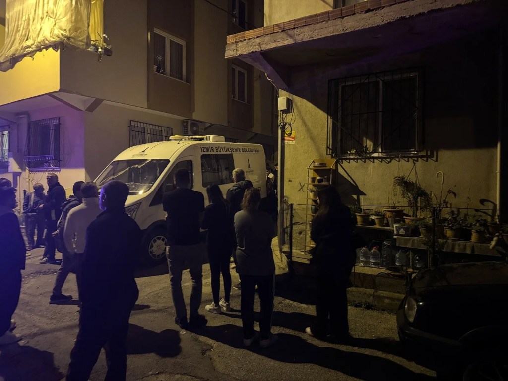 İzmir'de Eşini Vuran Koca Yakalandı