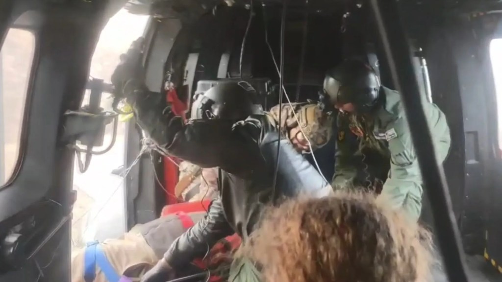 Artvin'de Yaralanan Vatandaş Helikopterle Kurtarıldı