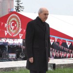 Kurtulmuş Atatürk Anıtı'na Çelenk Bıraktı