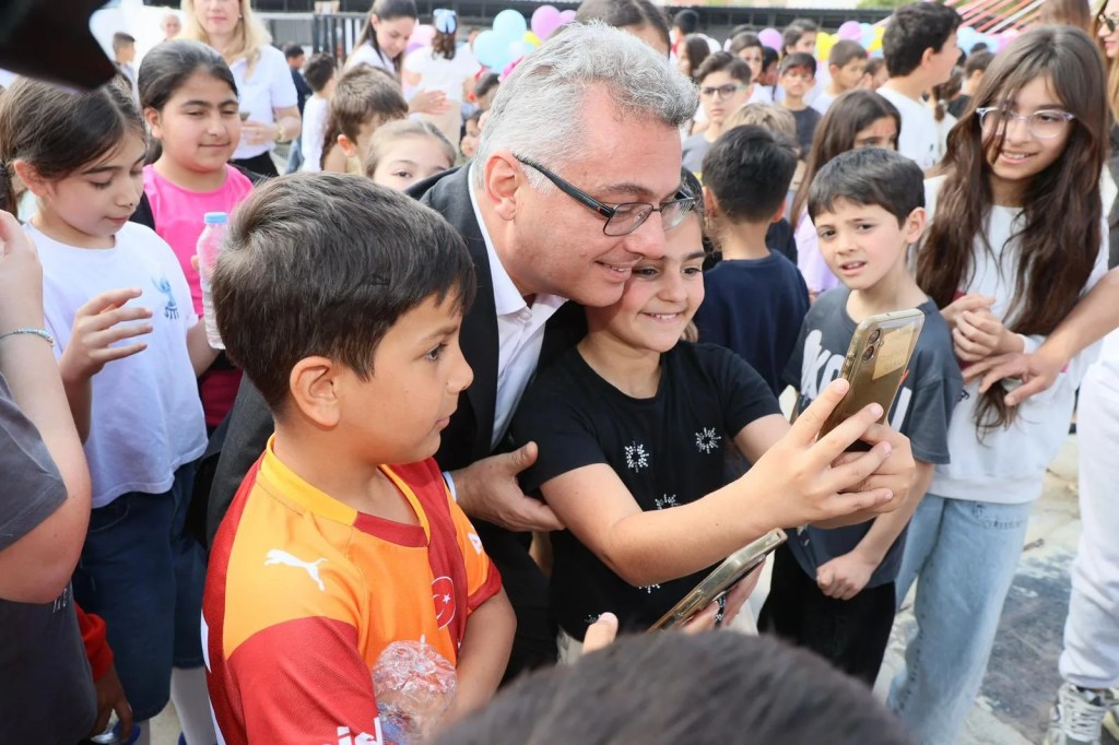 KKTC'de 23 Nisan Coşkusu