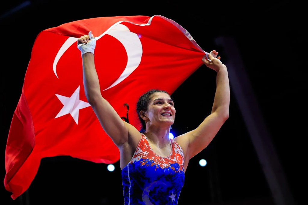 Nesrin Baş Avrupa Güreş Şampiyonası'nda Altın Madalya Kazandı
