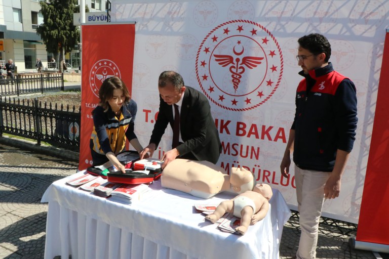 Samsun'da Kalp Sağlığı İçin Yerli Şok Cihazları Kullanıma Sunuldu