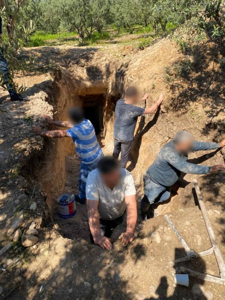 Osmaniye'de Dronla Kaçak Kazıya Suçüstü