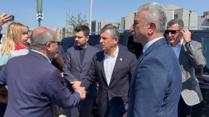 Özgür Özel: Görüşmek isteyen düşman hukukunu bırakmalı