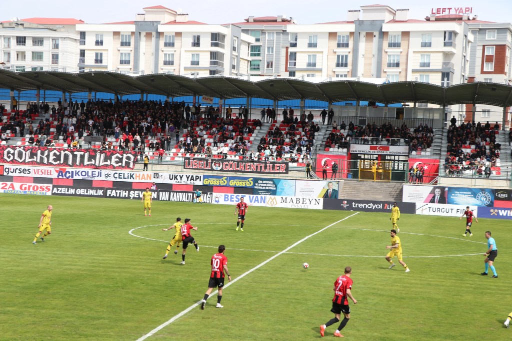 Van Spor FK Evinde İstanbulspor'a Yenildi