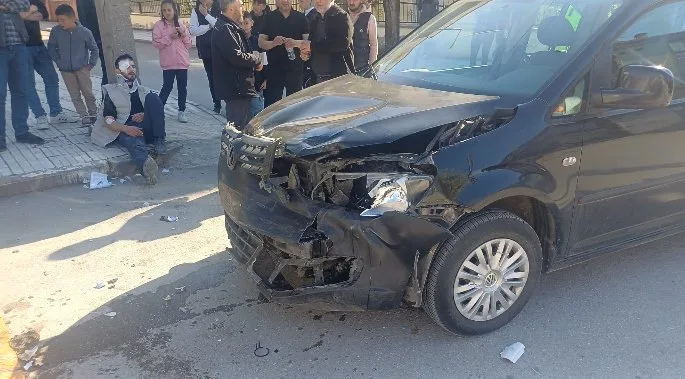 Çorum'da polisten kaçan motosiklet sürücüsü kaza yaptı
