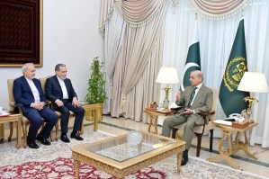 İran ve Pakistan Liderleri İslamabad'da Görüştü