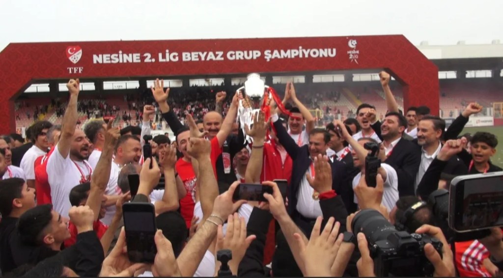 Batman Petrolspor 24 Yıl Sonra 1. Lig'de