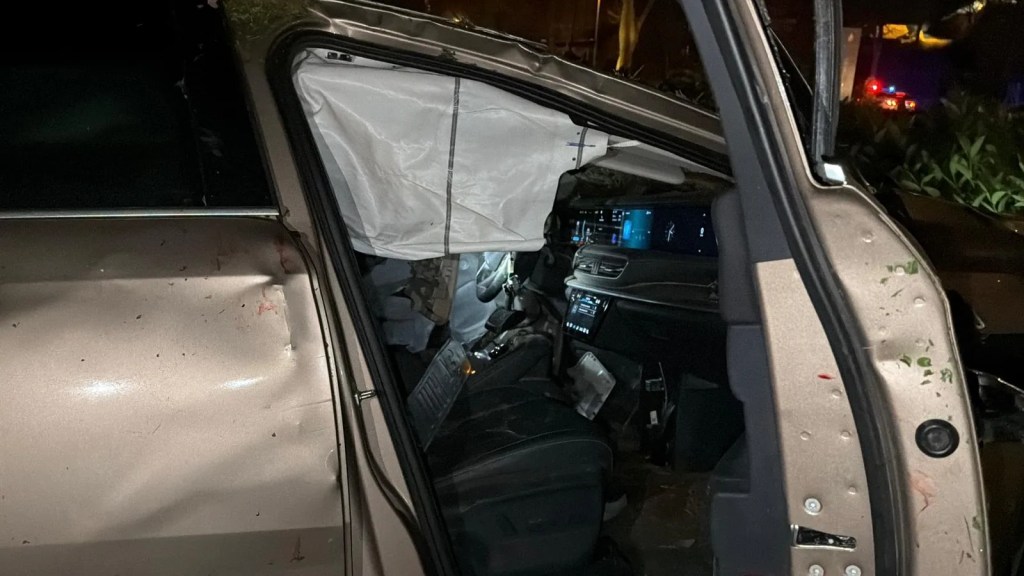 Fatih'te Otomobil Parka Savruldu: 1 Kişi Yaralandı