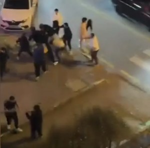 Başakşehir'de İki Grup Arasında Kavga Çıktı