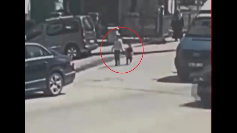 Ankara'da Kamyonetin Çarptığı Çocuk Hayatını Kaybetti