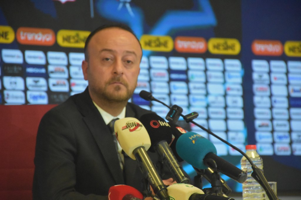 Özbelsan Sivasspor Başkanı Özçoban: Şu an için aday değilim