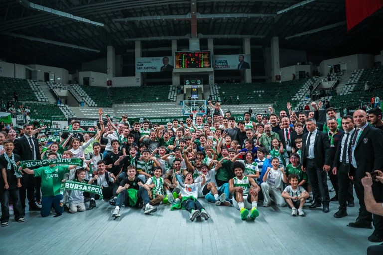 Bursaspor Basketbol Büyükçekmece'yi Farklı Geçti