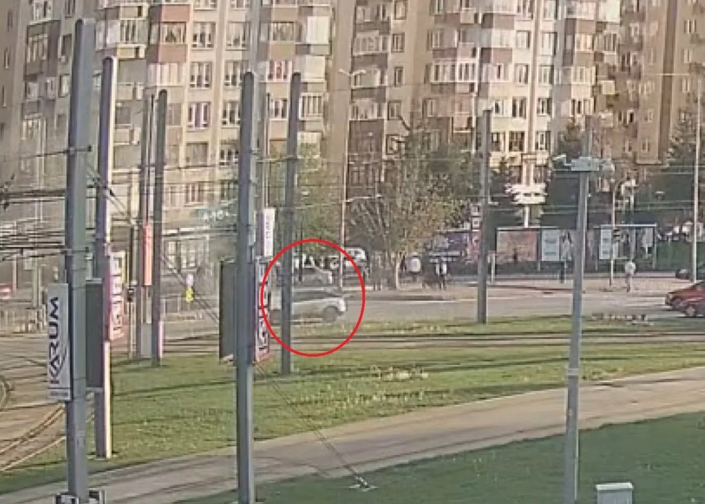 Kayseri'de Yanan Elektrikli Araca Yangın Battaniyesiyle Müdahale
