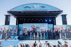 Cumhurbaşkanlığı Türkiye Bisiklet Turu'nda Tom Crabbe Zaferi