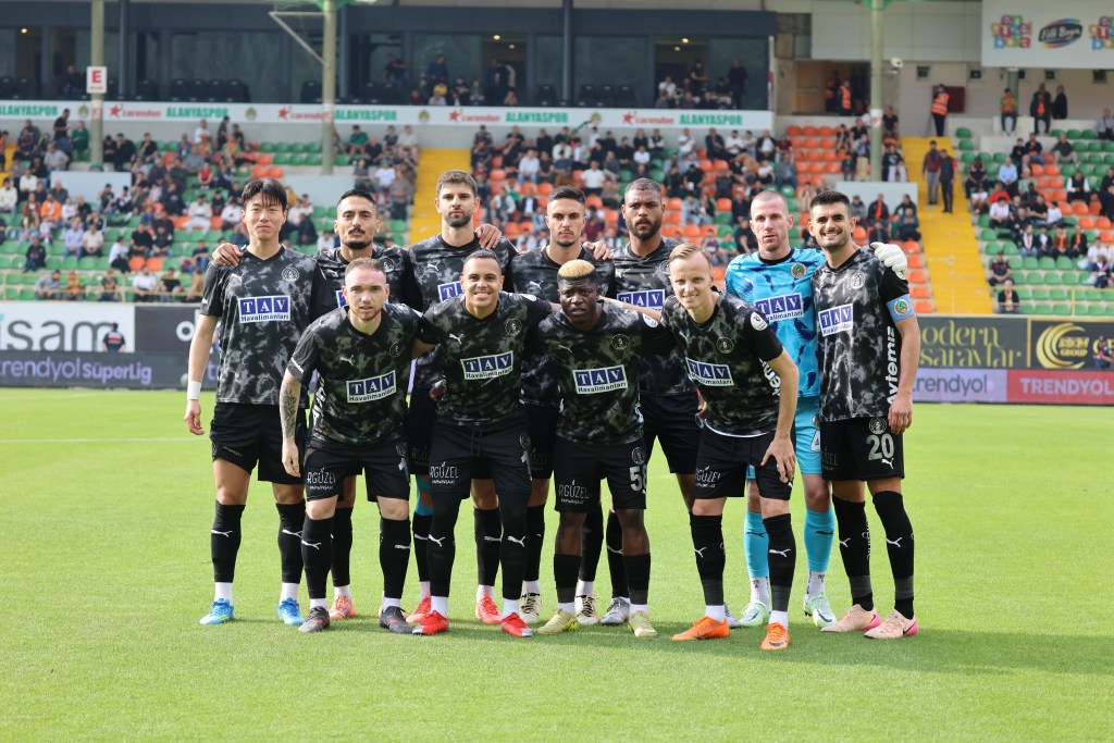 Samsunspor Deplasmanda Alanyaspor'u 3-2 Mağlup Etti