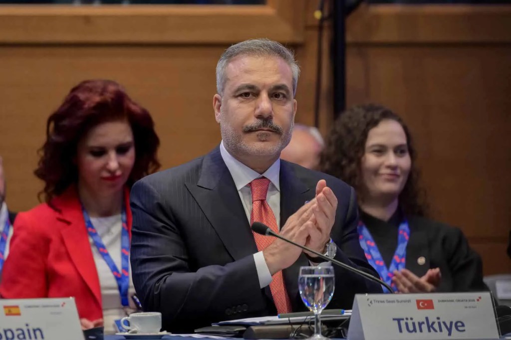 Hakan Fidan Üç Deniz Girişimi Zirvesi'nde Türkiye'yi Temsil Etti