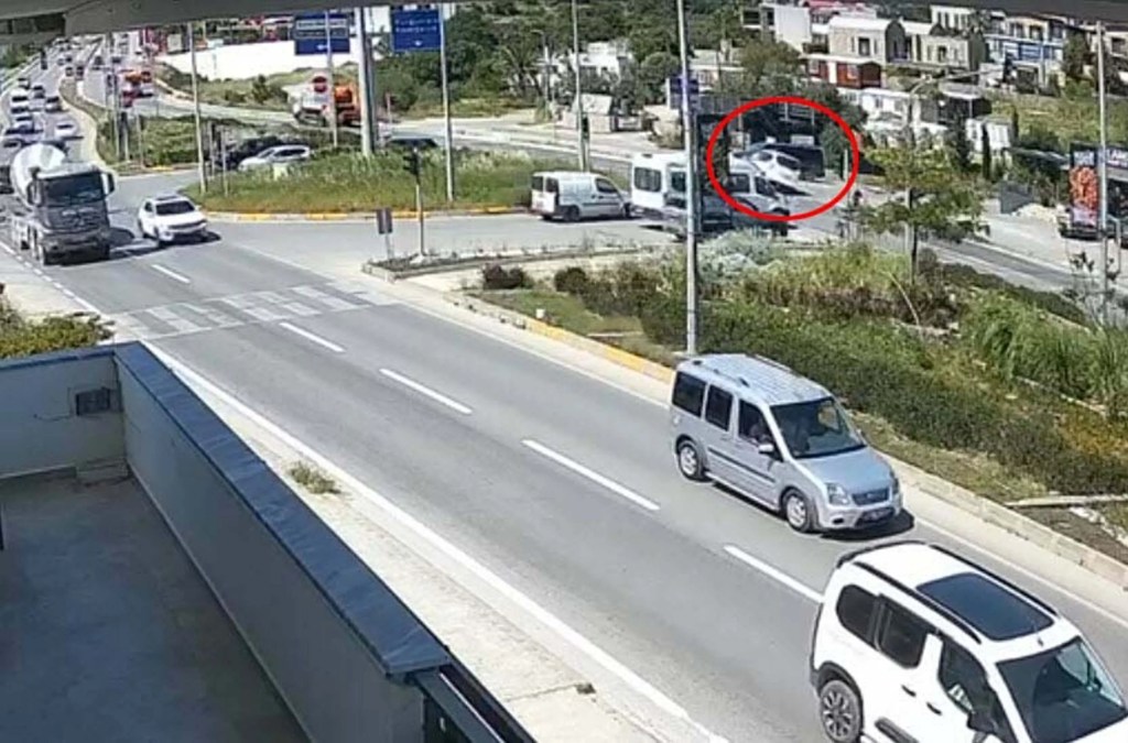 Bodrum'da Trafik Kazasında Sahil Güvenlik Personeli Yaralandı