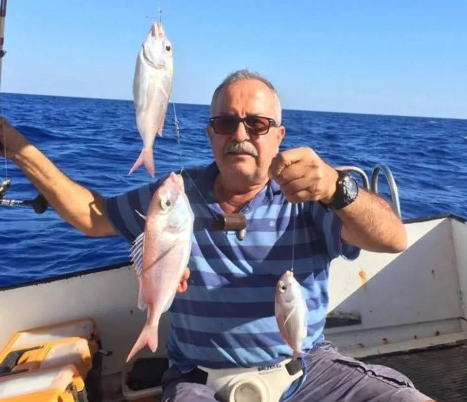 Mersin'de Denizde Bulunan Balıkçı Toprağa Verildi