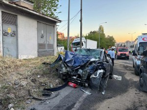 İzmir'de TIR Kazası: 3 Kişi Hayatını Kaybetti