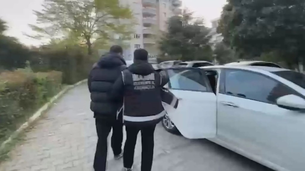 İstanbul Merkezli Alkol Kaçakçılığı Operasyonu: 11 Gözaltı