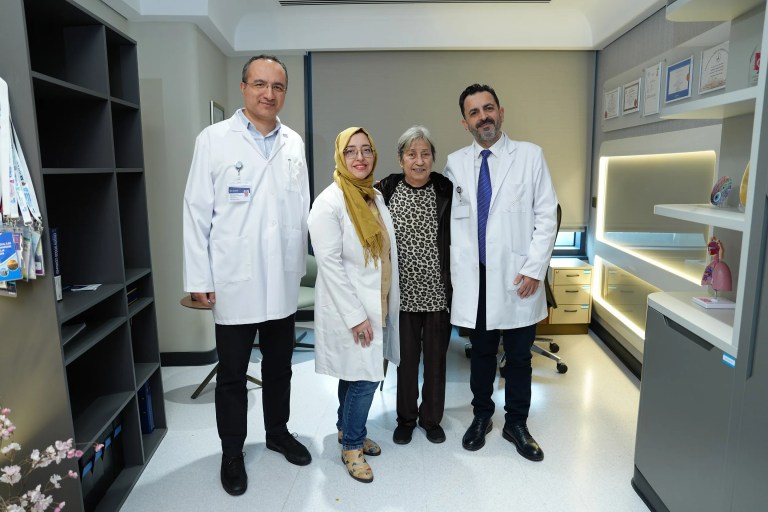 Gülin Gökçen'in Sağlık Mücadelesi: Kanser ve KOAH'ı Yendi