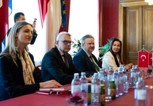 Bakan Fidan Viyana'da Önemli Görüşmeler Yaptı
