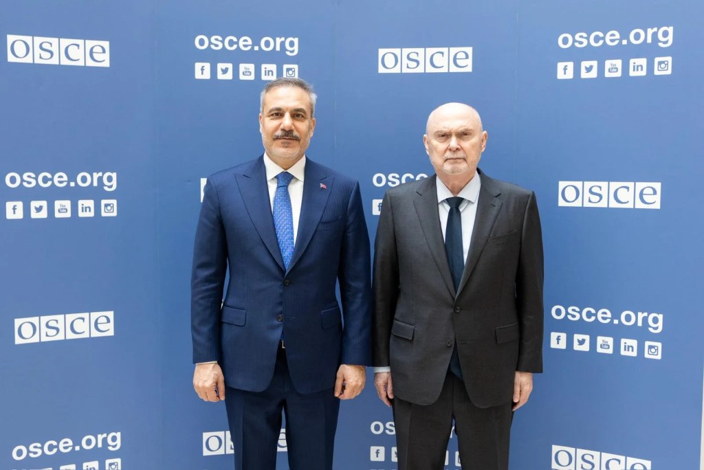 Bakan Fidan Avusturya'da AGİT Genel Sekreteri ile Buluştu